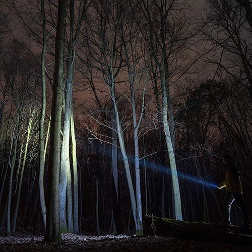 Fenix E30R Compact EDC Rechargeable Flashlight | 1600 Lumens 6 Fenix E30R Compact EDC Rechargeable Flashlight | 1600 Lumens - Image 6