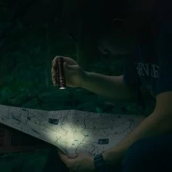 Fenix E30R Compact EDC Rechargeable Flashlight | 1600 Lumens 9 Fenix E30R Compact EDC Rechargeable Flashlight | 1600 Lumens -Illuminate Futures Fenix E30R Compact EDC Rechargeable Flashlight 7