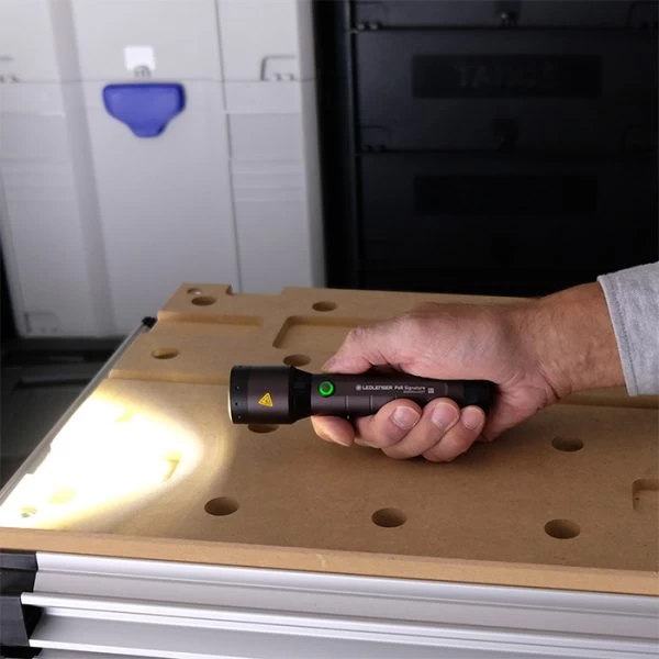 LEDLenser P6R Signature Rechargeable Flashlight | 1400 Lumens 2 LEDLenser P6R Signature Rechargeable Flashlight | 1400 Lumens - Image 2