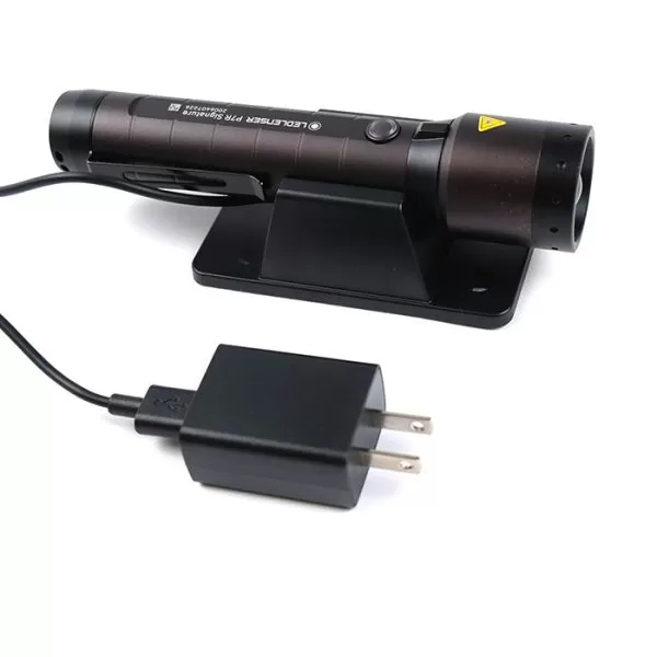 LEDLenser P7R Signature Rechargeable Flashlight | 2000 Lumens 4 LEDLenser P7R Signature Rechargeable Flashlight | 2000 Lumens - Image 4