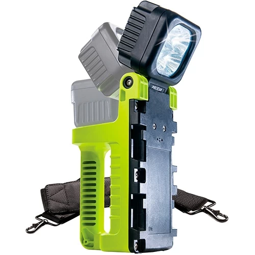 Pelican 9410L Rechargeable Lantern | 2,207 Lumens 3 Pelican 9410L Rechargeable Lantern | 2,207 Lumens - Image 3