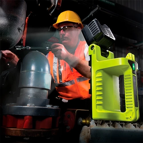 Pelican 9410L Rechargeable Lantern | 2,207 Lumens 5 Pelican 9410L Rechargeable Lantern | 2,207 Lumens - Image 5