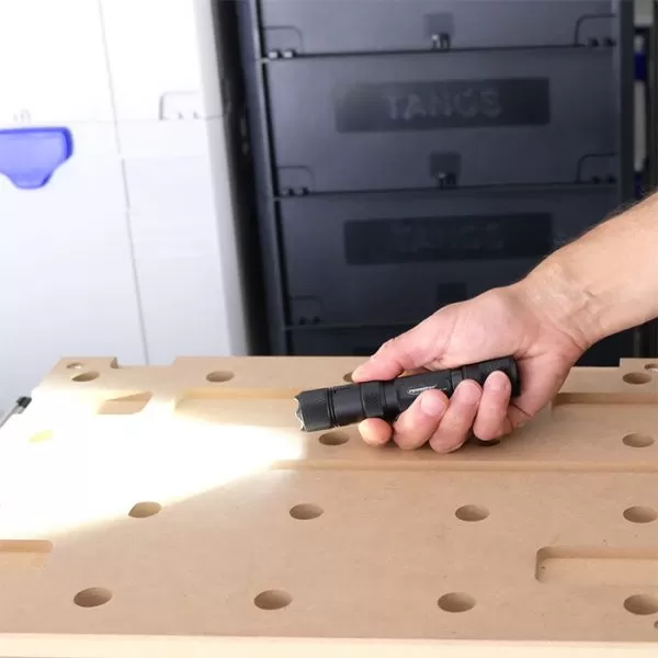 Powertac® E9R G4 Rechargeable Flashlight | 2550 Lumens 4 Powertac® E9R G4 Rechargeable Flashlight | 2550 Lumens - Image 4