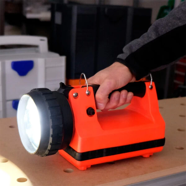 Streamlight E-Flood LiteBox Power Failure System | Streamlight Distributor 5 Streamlight E-Flood LiteBox Power Failure System | Streamlight Distributor - Image 5