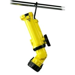 Knucklehead Flood Work Light With Integrated Magnet And Hook Or Clip -Illuminate Futures Streamlight Knucklehead Flood Work Light 7 1
